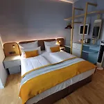 Hotel Lint 3*