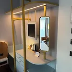 Lint Hotel