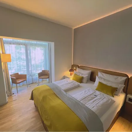 Lint 3* Kolín nad Rýnem