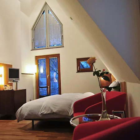 Lint 3* Kolín nad Rýnem